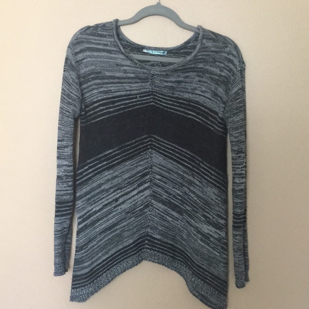 Grey sweater
